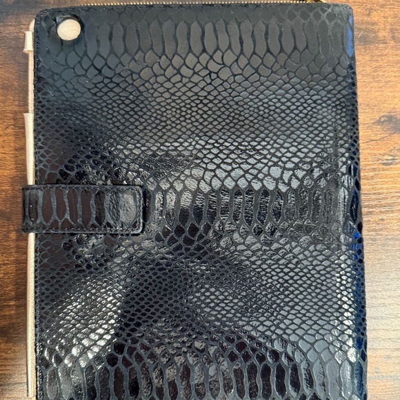 Michael Kors iPad case black python - Picture 3 of 4